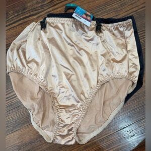 Vanity Fair NWT Radiant Collection Undershapers Full Panties Sz 5XL 2 Pc Plus